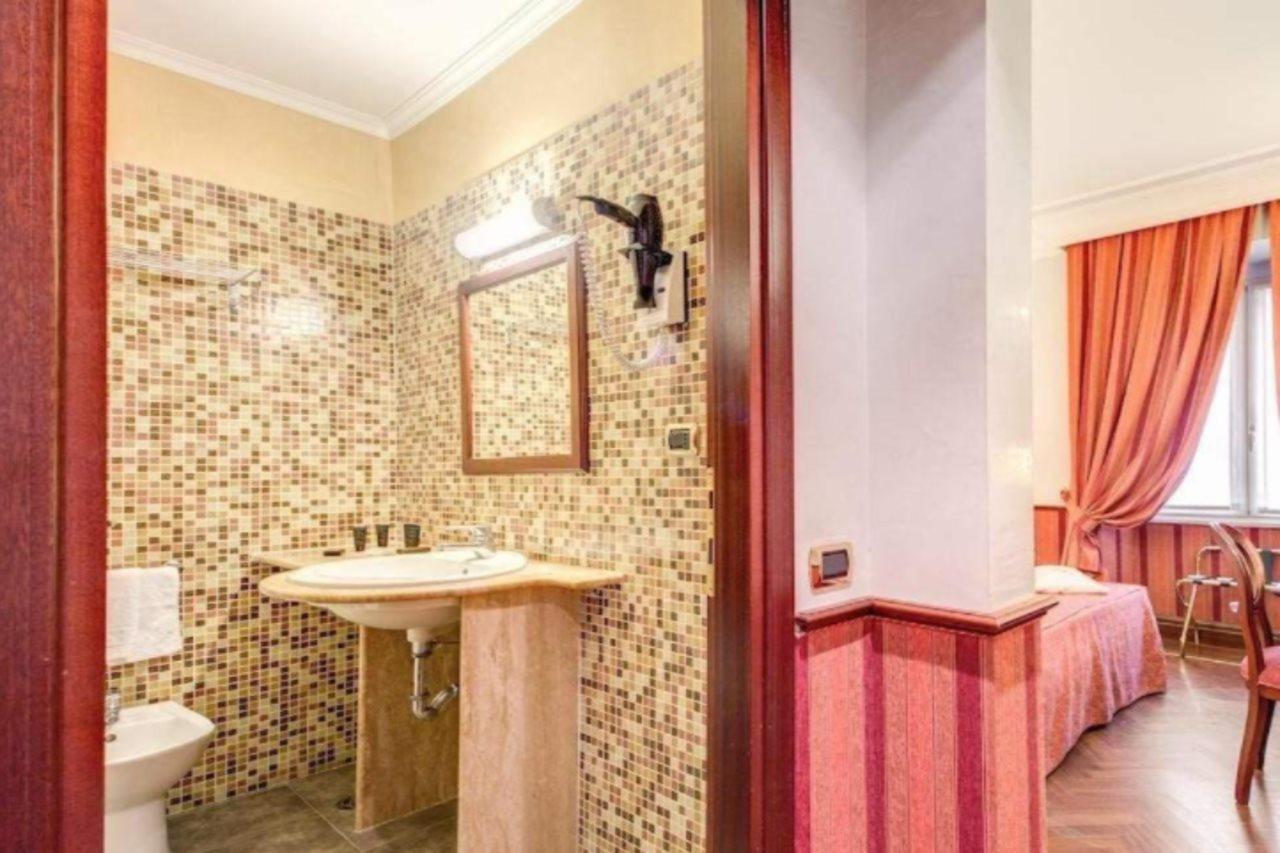 Re Luxury Accomodation Рим Екстериор снимка